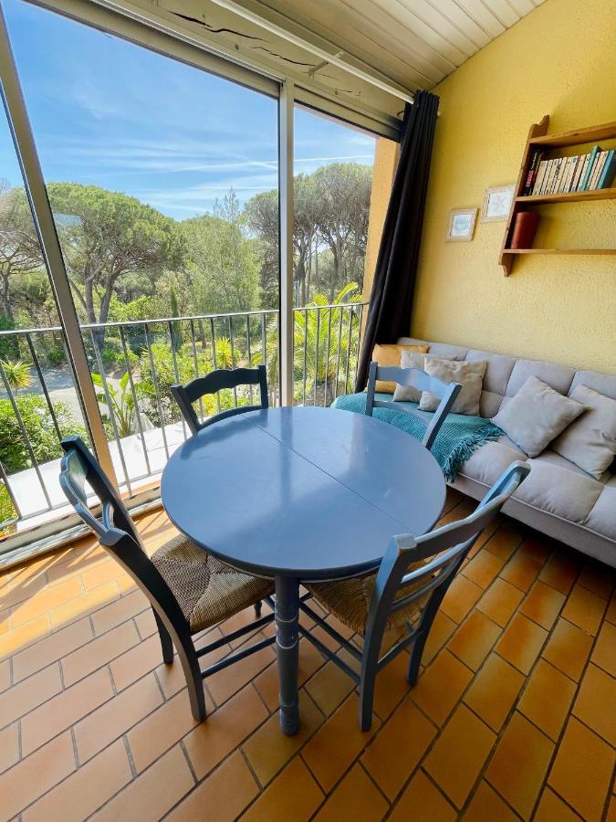 Bel Appartement Avec Mezzanine, Vue Mer Et Piscine Коголин Экстерьер фото