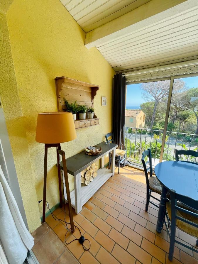 Bel Appartement Avec Mezzanine, Vue Mer Et Piscine Коголин Экстерьер фото